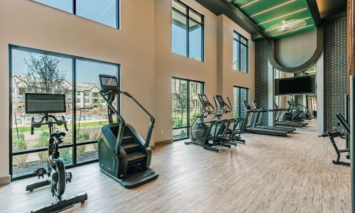 Resort-style pool and lounge area at Bevelo Larkspur